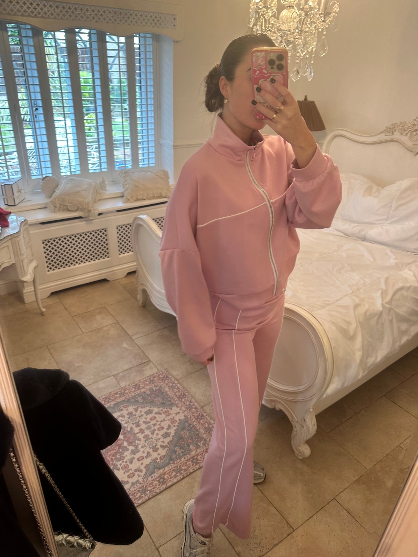 Pink 🎀 comfort fit piped tracksuit