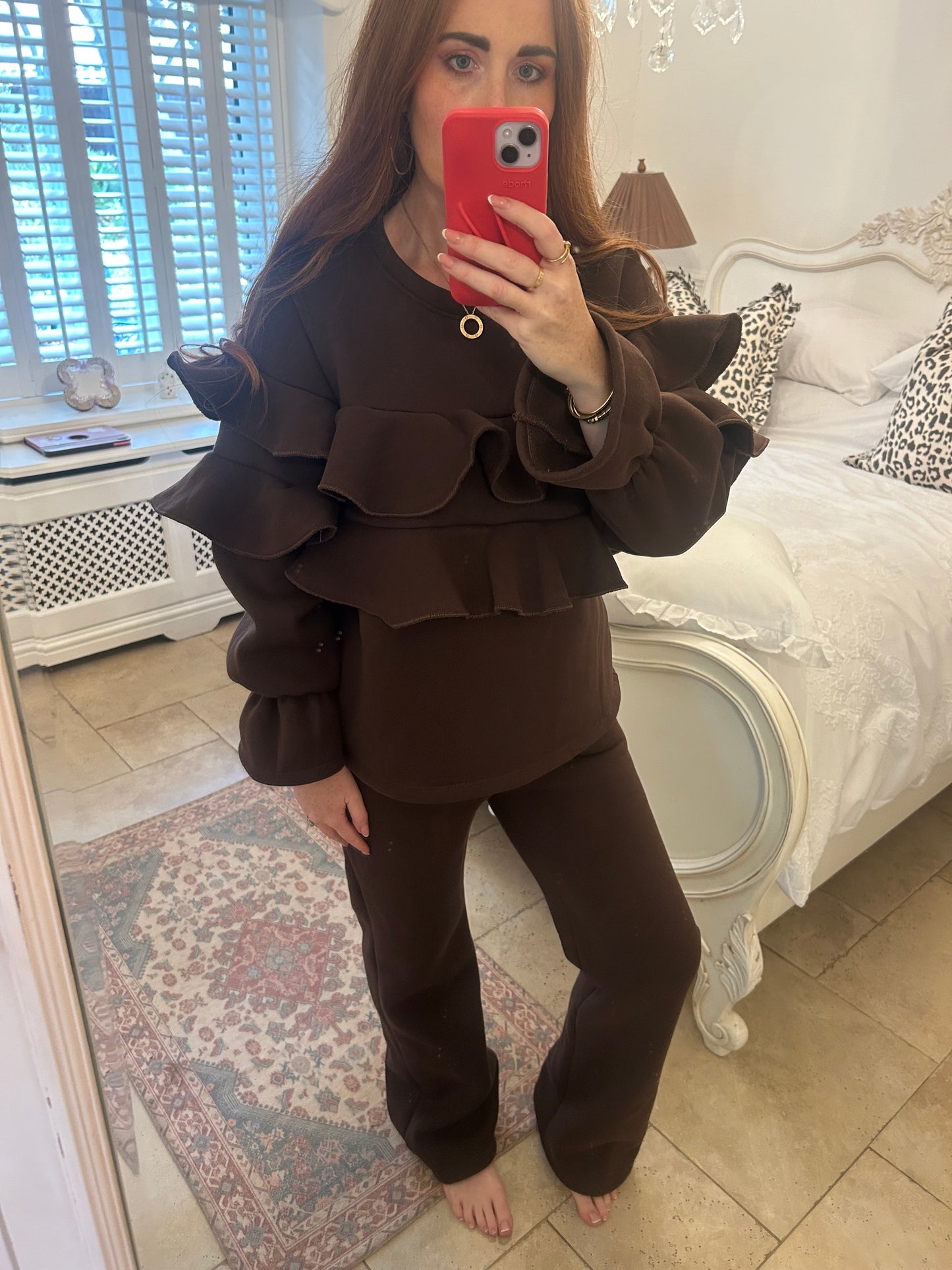 Chocolate frill 🍫