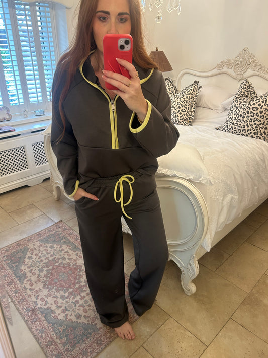 Grey and lime zip thru tracksuit 💚
