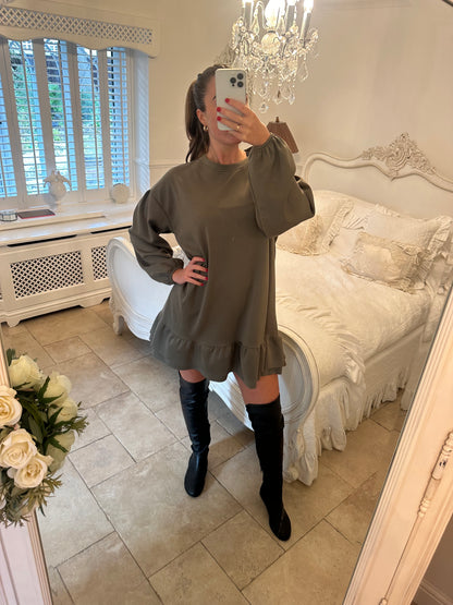 Frill bottom over size jumper dress